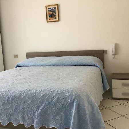 Hotel Bragozzo Sottomarina Exteriör bild